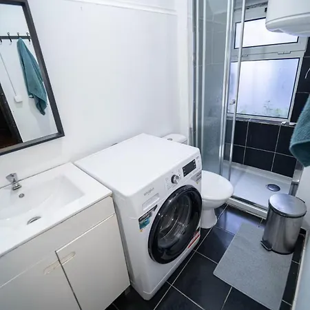 Chambre Dans Le Meilleur Emplacement Avec Balcon アパート *